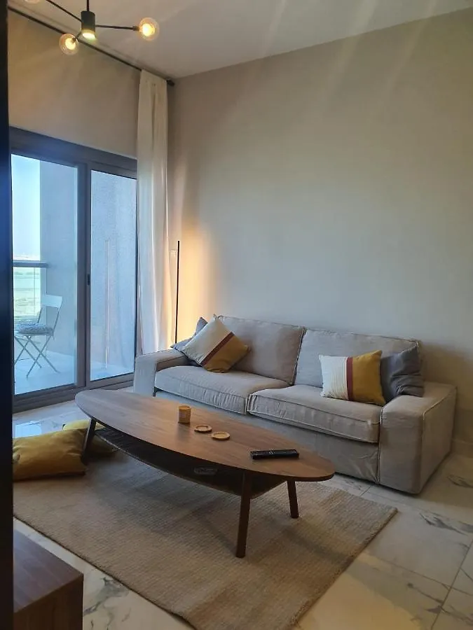 Cozy 1-Bedroom Apartment In Dubai South With Pool